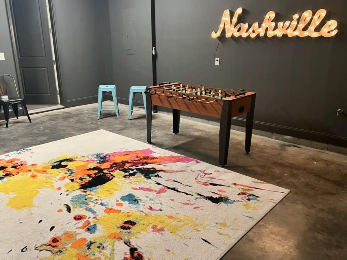 2 Chic Townhomes Near Geodis Sleeps 22 *