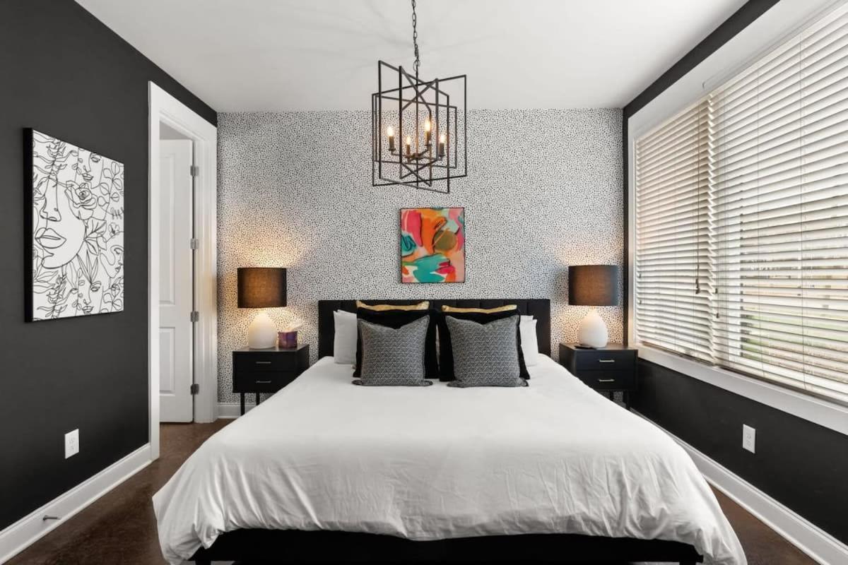 Holiday home 2 Chic Townhomes Near Geodis Sleeps 22 Nashville