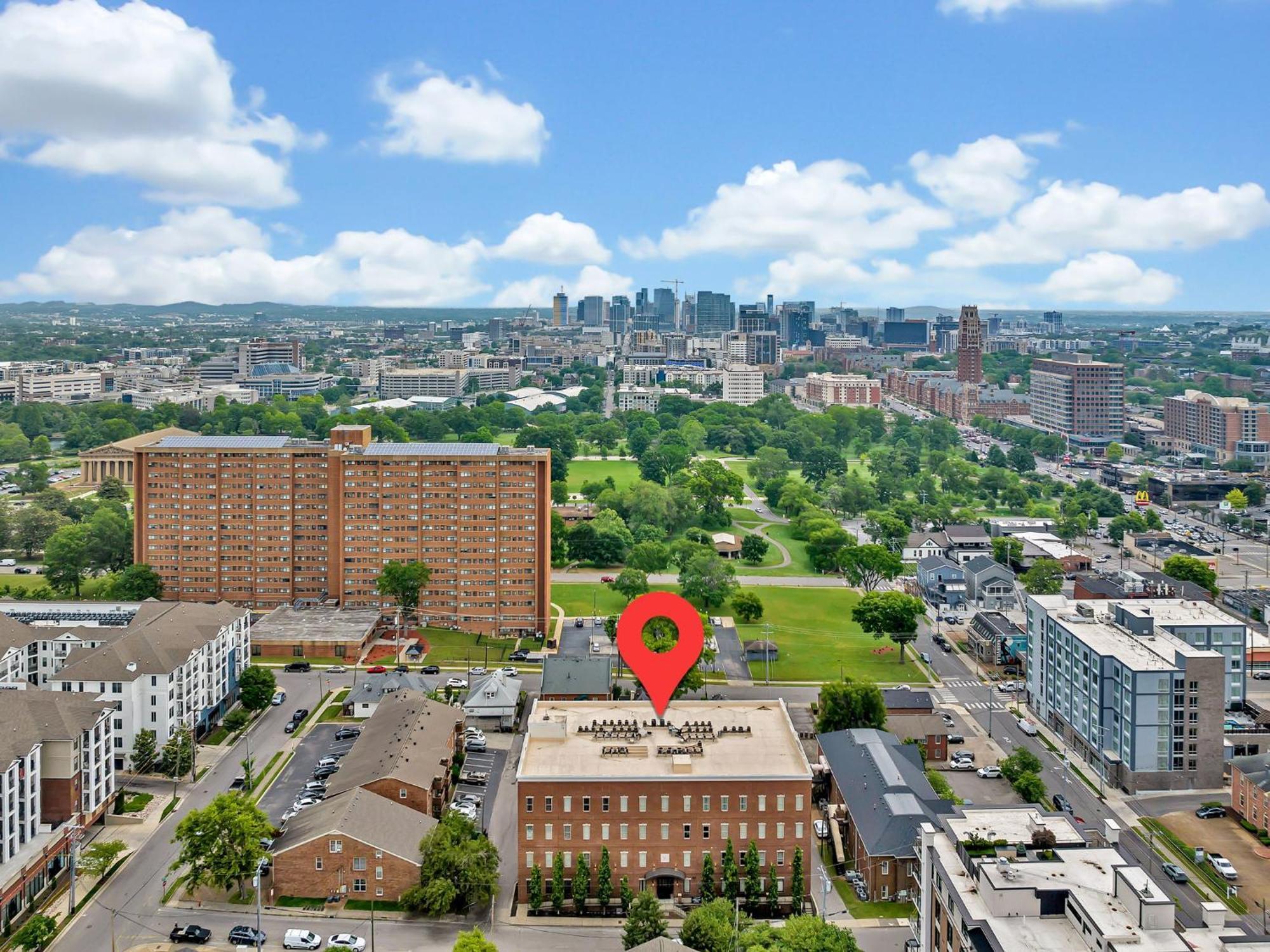 Holiday home Legends Loft Modern Near Vandy On West End *
