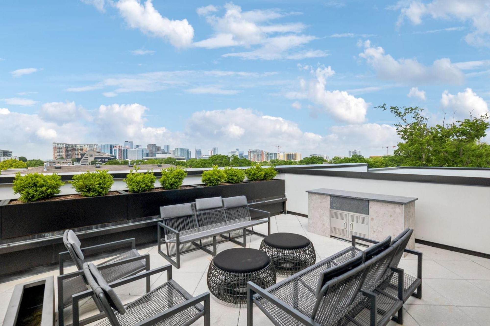 Heart Of Music Row Walk To Vanderbilt &