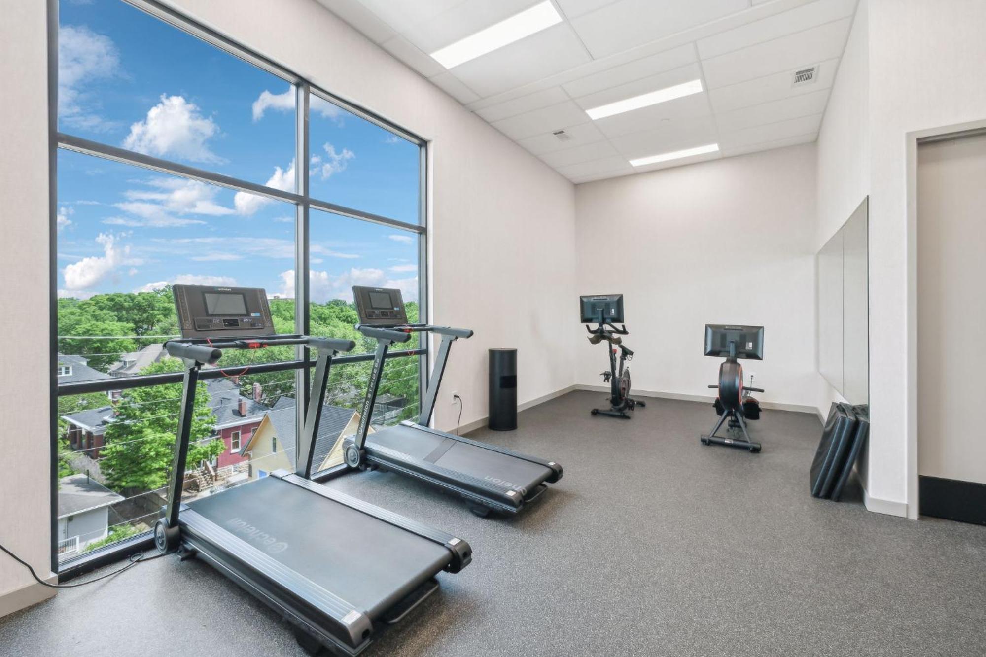 Heart Of Music Row Walk To Vanderbilt &