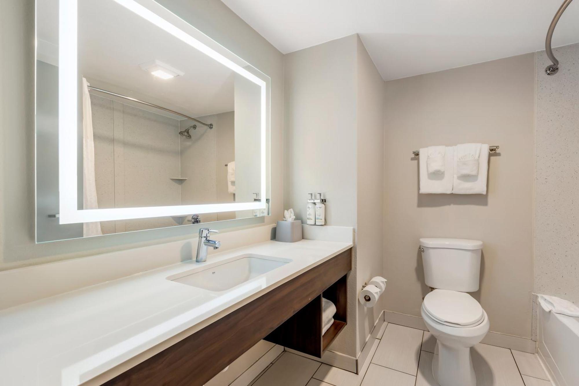 Express & Southeast - Antioch By Ihg Hotel Nashville