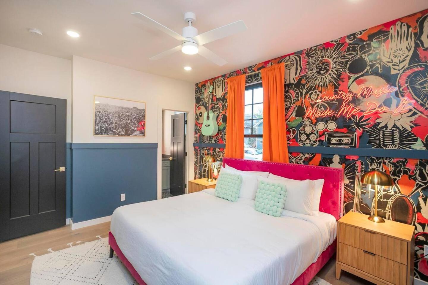 Giddy Up On Music Row - Rooftop Hot Tub Retreat * Nashville