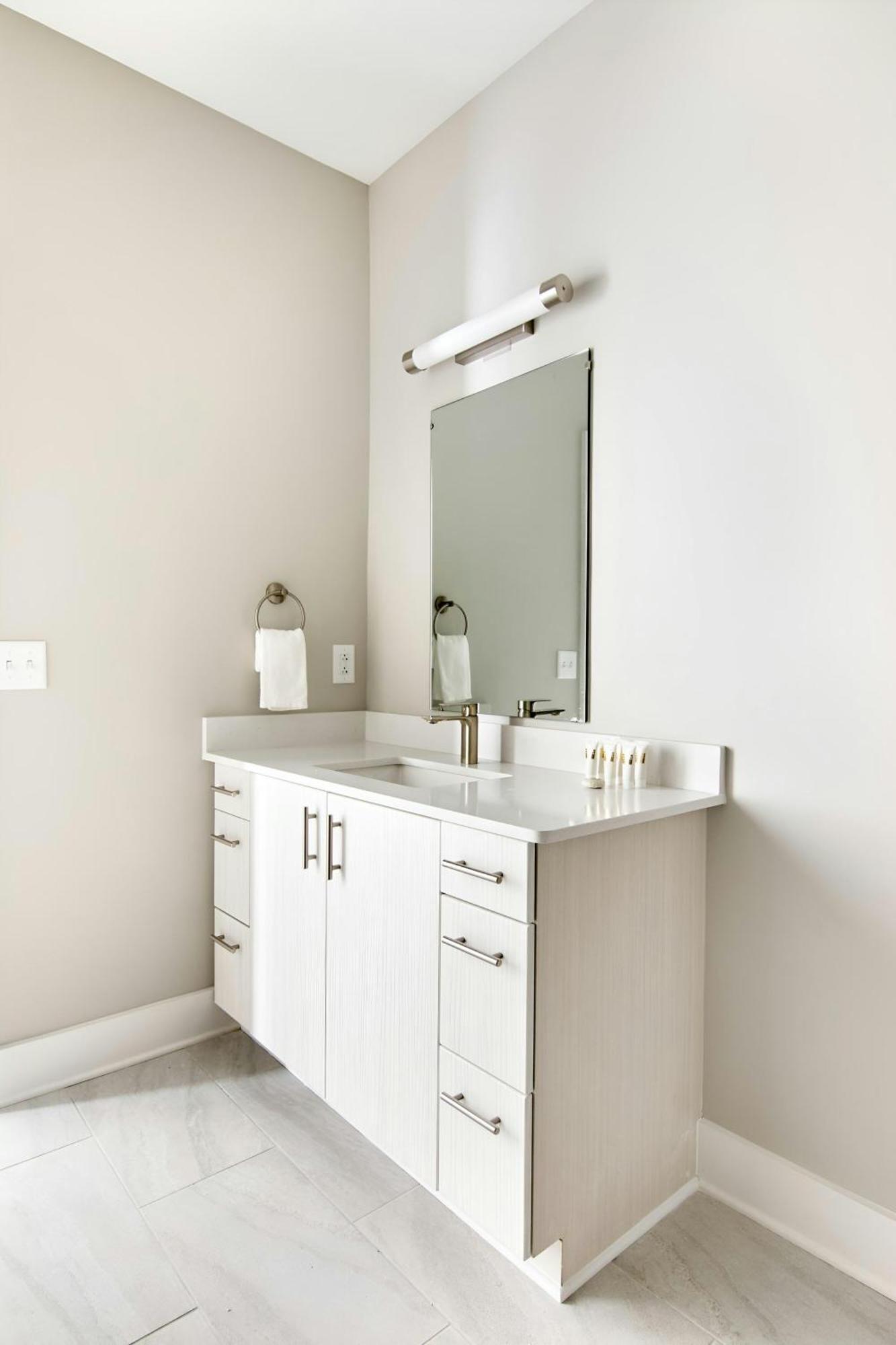 Sonder Belcourt Hillsboro Village Aparthotel