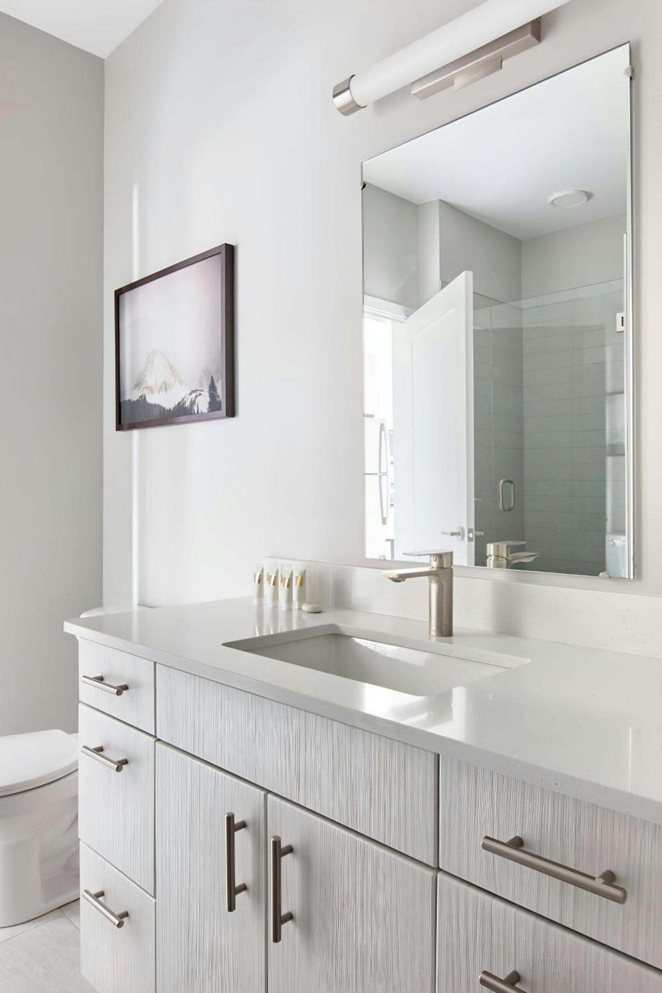 Sonder Belcourt Hillsboro Village 4*