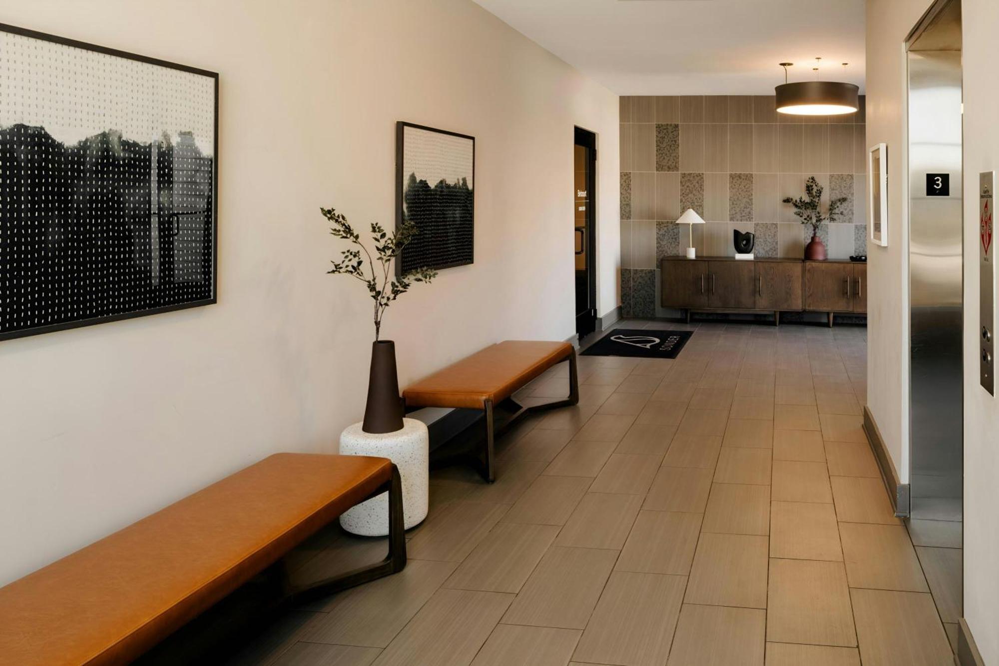 Sonder Belcourt Hillsboro Village Aparthotel