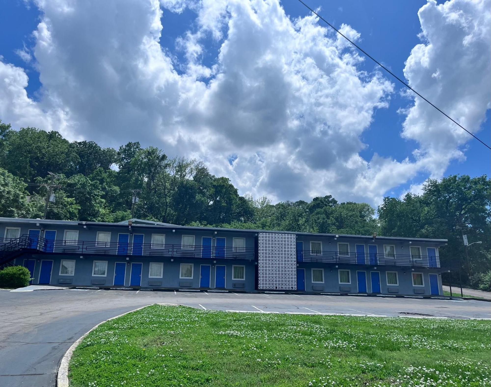 Expressway Airport Downtown