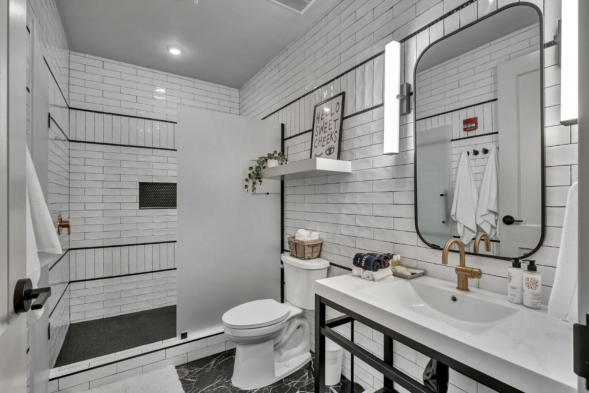 Lower Broadway 4br By Maddox Apartment *