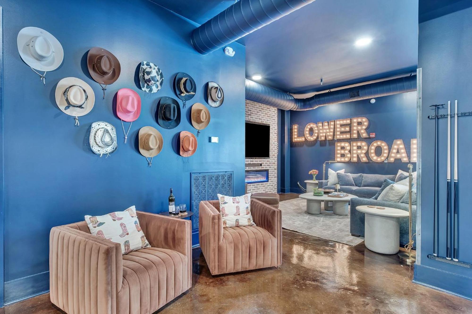 Apartment Lower Broadway 4br By Maddox Nashville