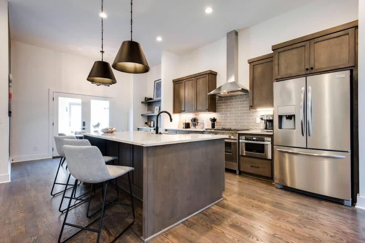 West End Escape - New Build With Rooftop Views * Nashville
