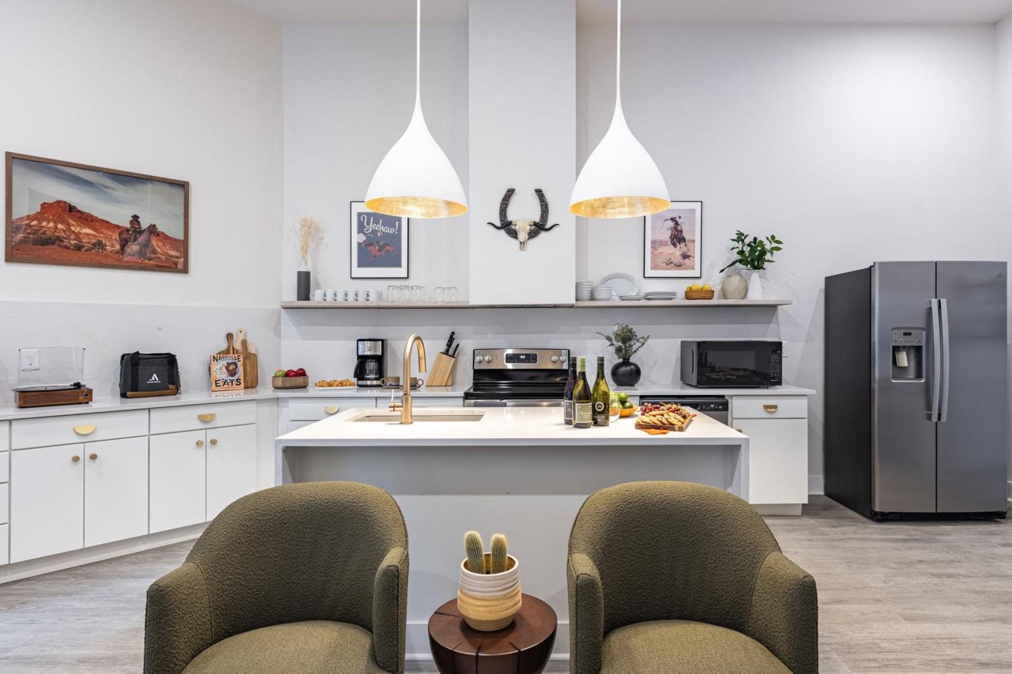 Outrider Buyout- 3 Units By Avantstay Sleeps 36 Holiday home Nashville