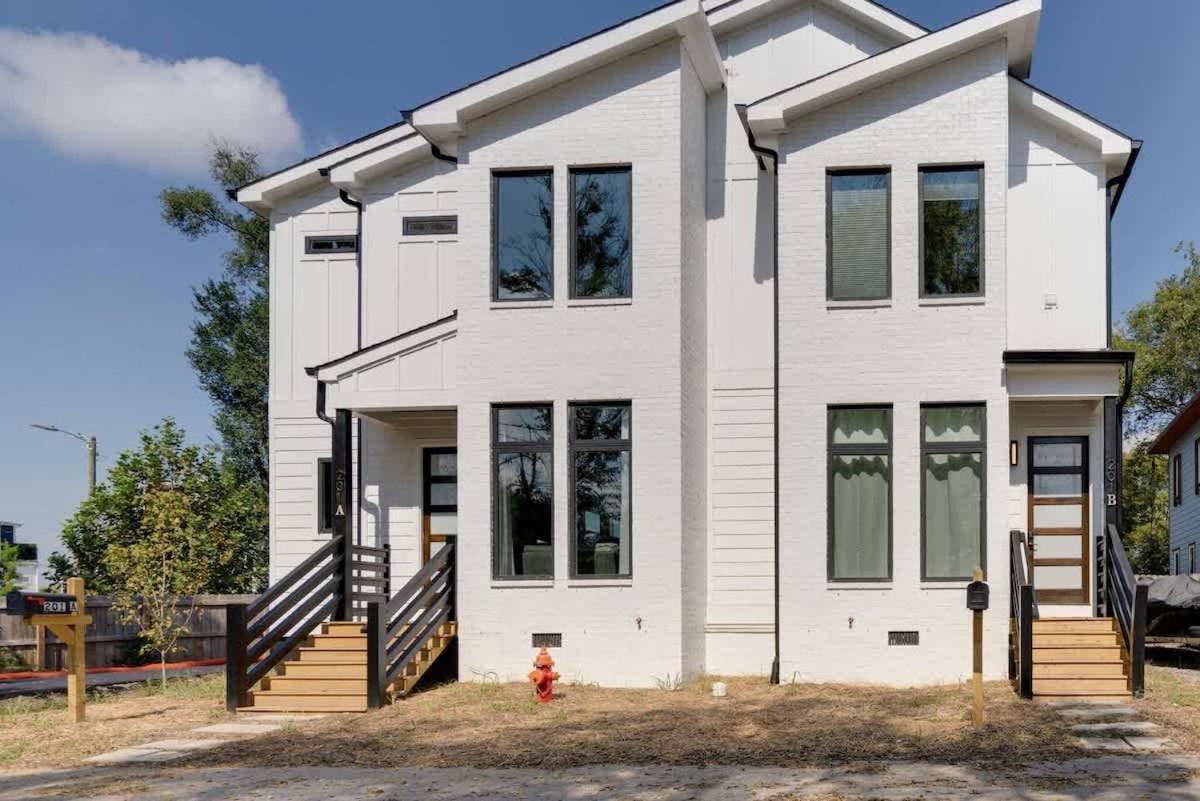 Enchanting Escape -side-by-side Luxury Nash Homes Nashville