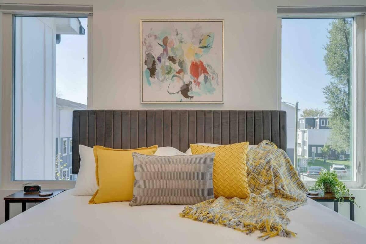 Holiday home Enchanting Escape -side-by-side Luxury Nash Homes *