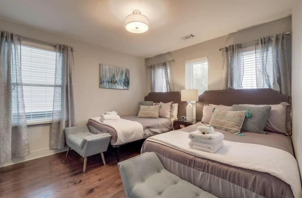 Holiday home Gorgeous 2miles To Lower Broadway Nashville