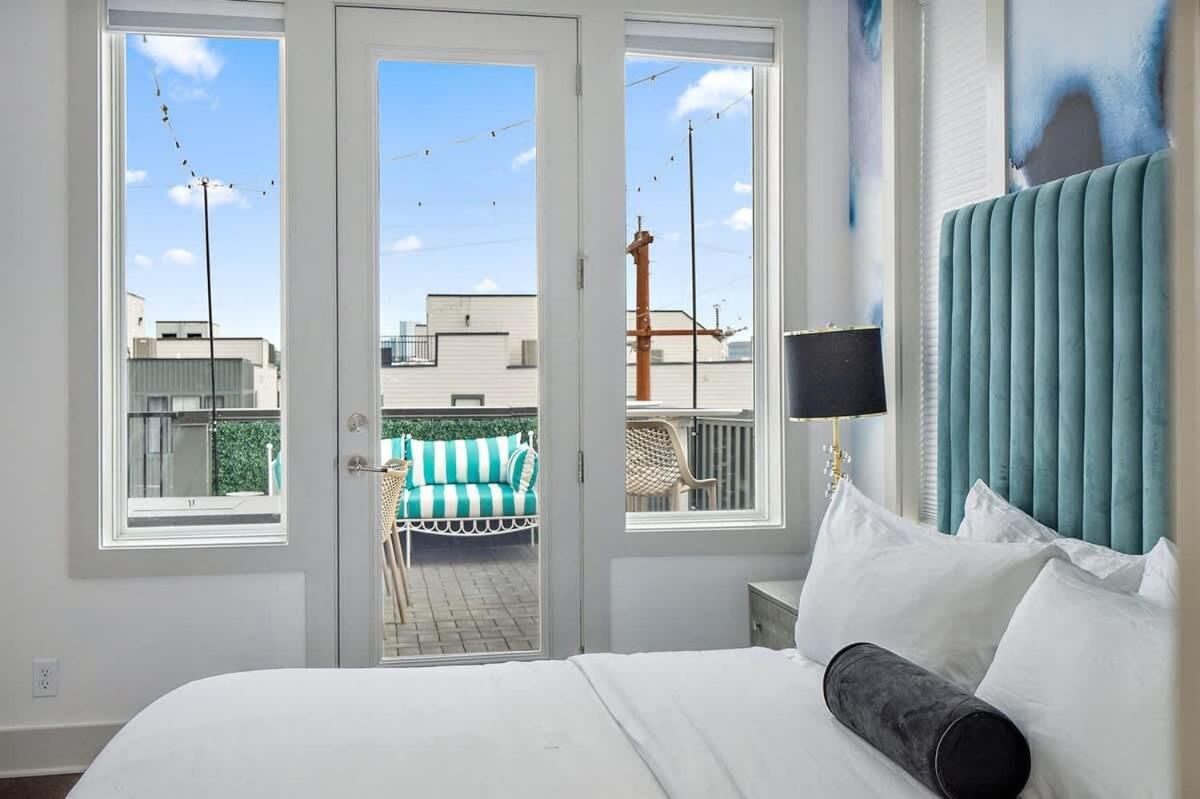 The Southern Lady - Newly Renovated Spacious Patio *