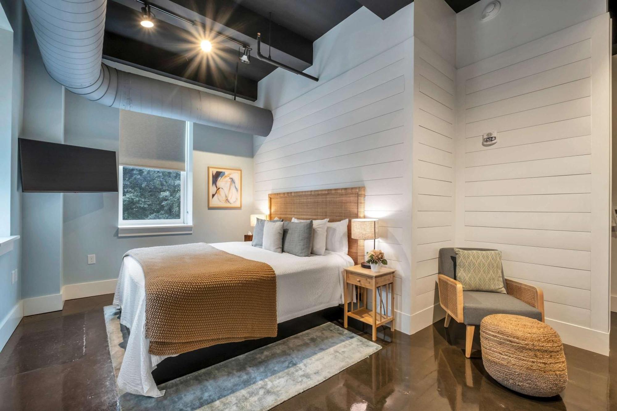 Apartment Modern 6br By Maddox