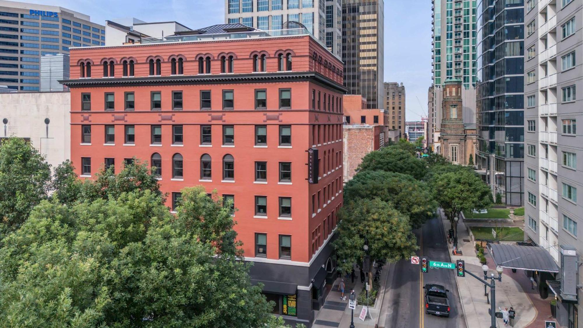 Lower Broadway 4br By Maddox