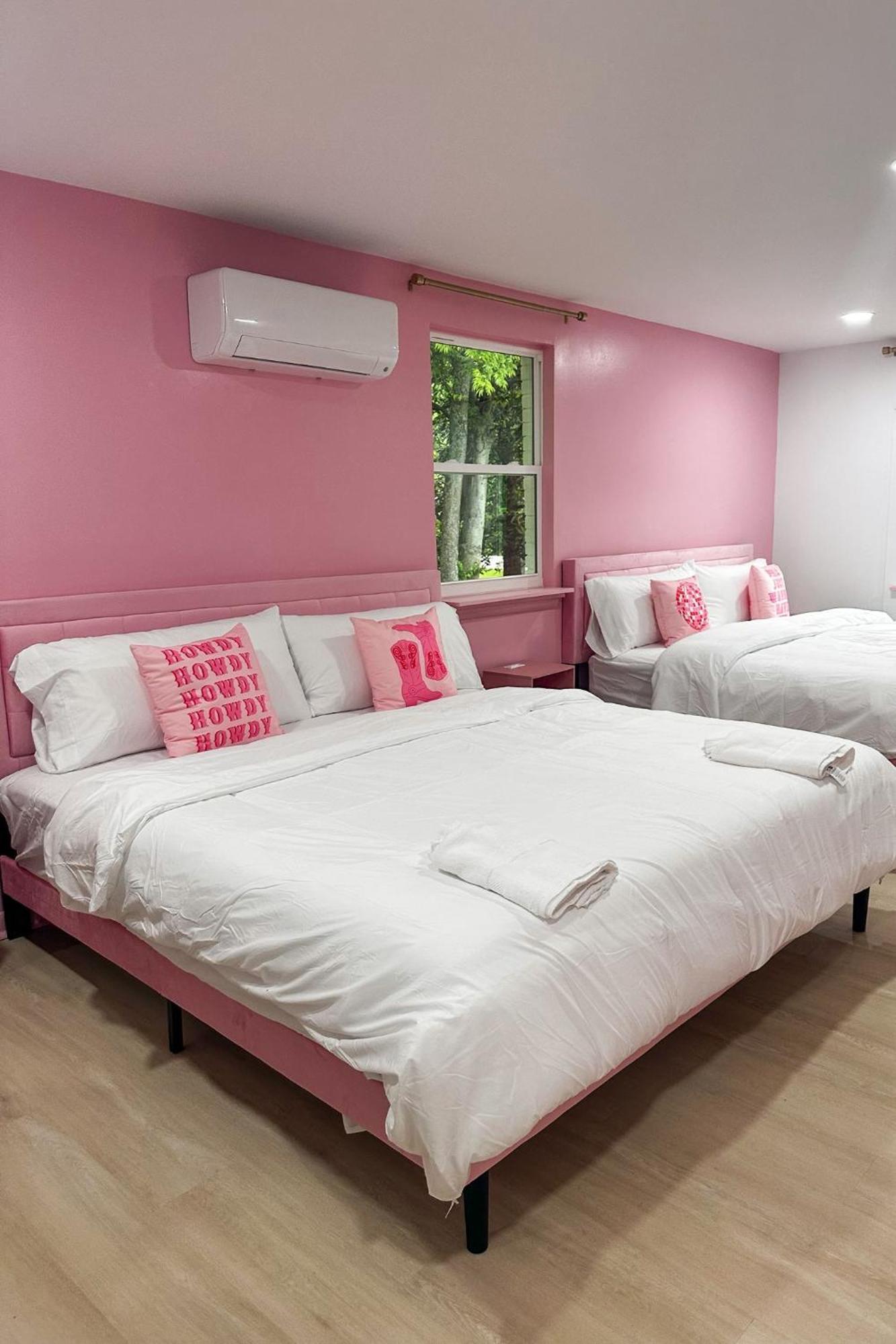 Holiday home Pink