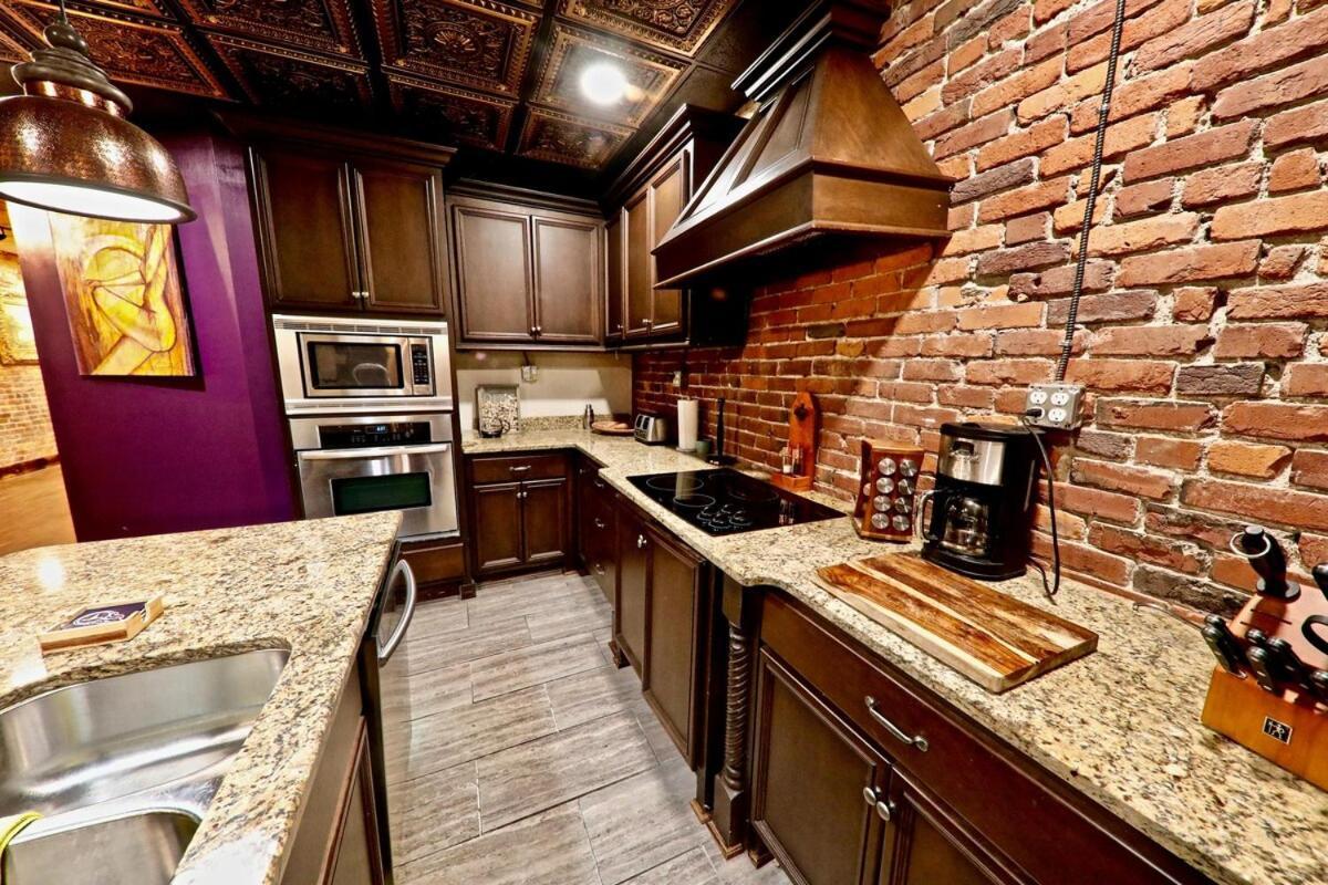 Holiday home Broadway 4br 2bth 2500sf Art Gallery And Steam *