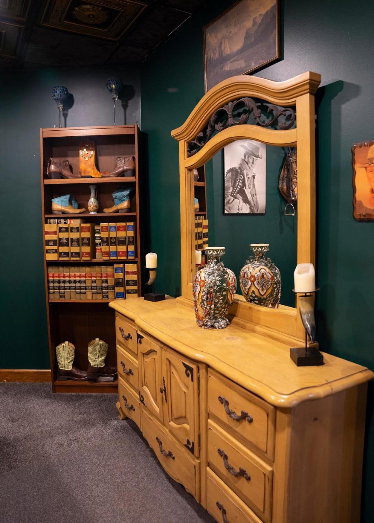 Broadway 4br 2bth 2500sf Art Gallery And Steam Holiday home