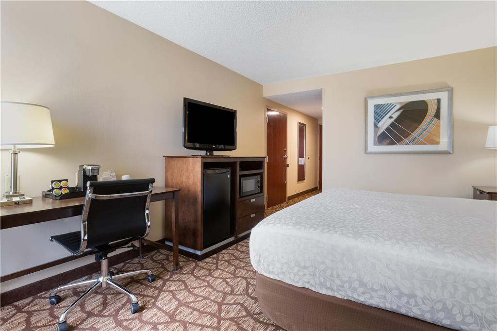 Western Belle Meade & 2*