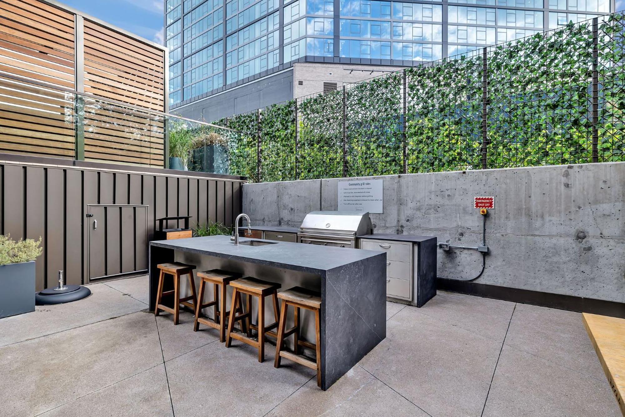 Holiday home Beverly Nash In Music Walk To Broadway *