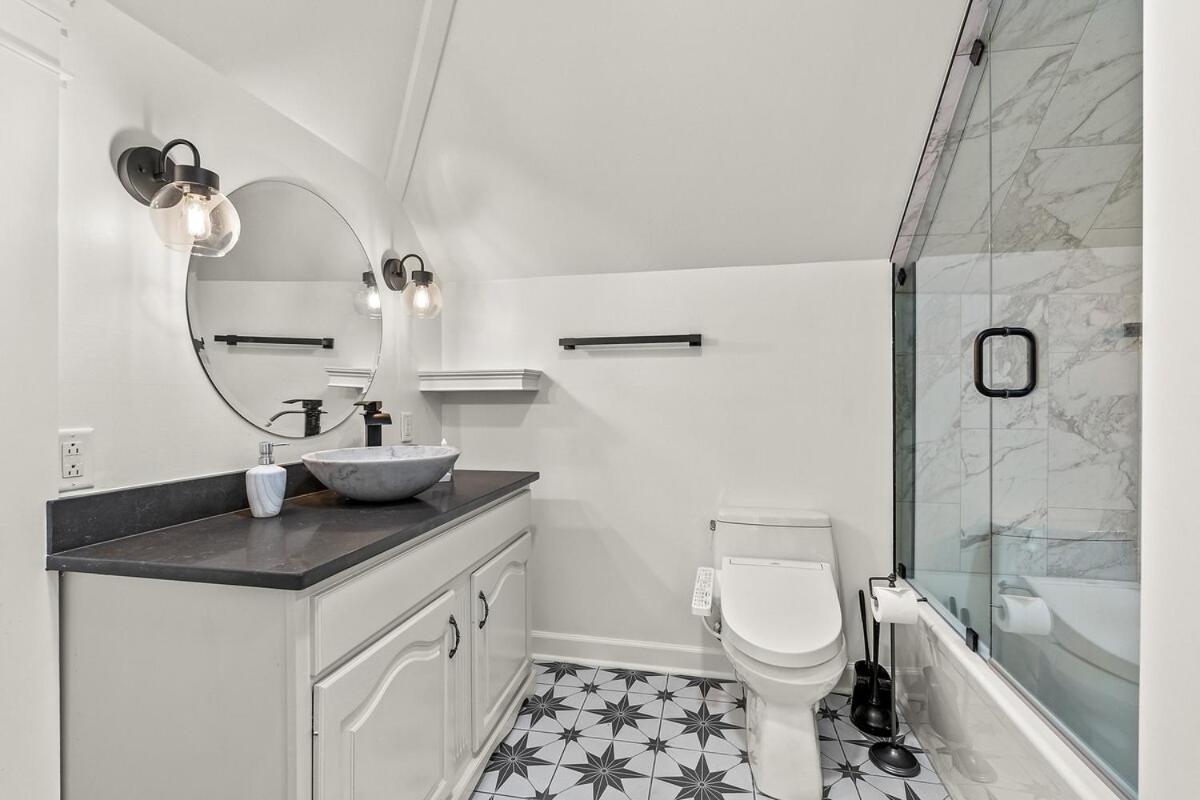 Holiday home Stunning Close To Downtown And Bdwy