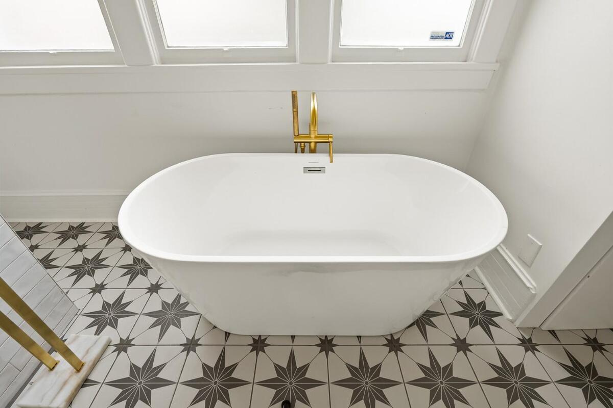 Holiday home Stunning Close To Downtown And Bdwy *