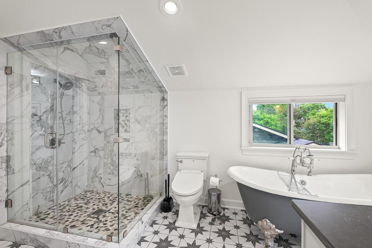 Holiday home Stunning Close To Downtown And Bdwy