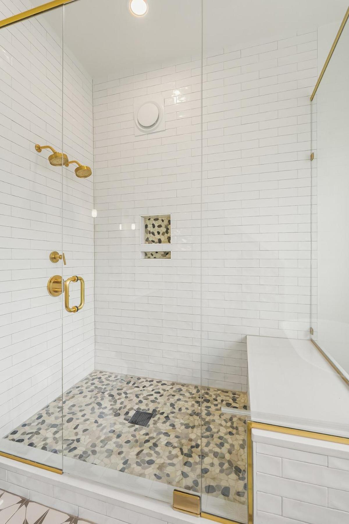 Holiday home Stunning Close To Downtown And Bdwy *