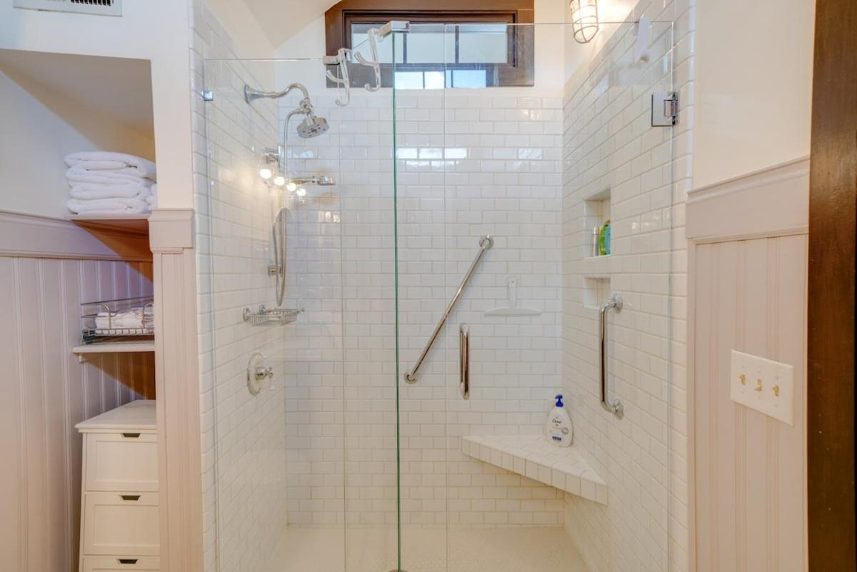 Germantown Old Grand House