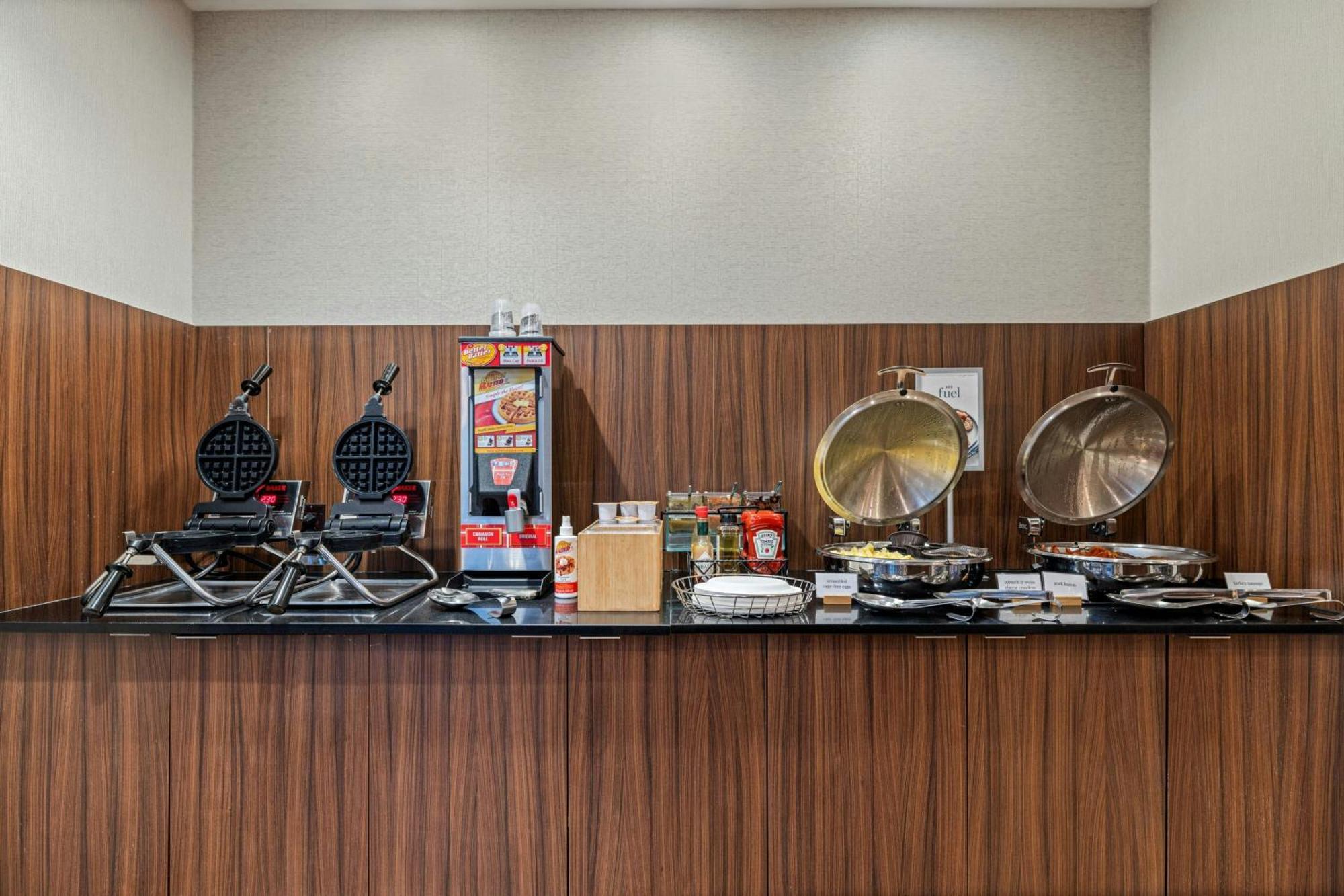 Fairfield & By Marriott Downtown-metrocenter Nashville