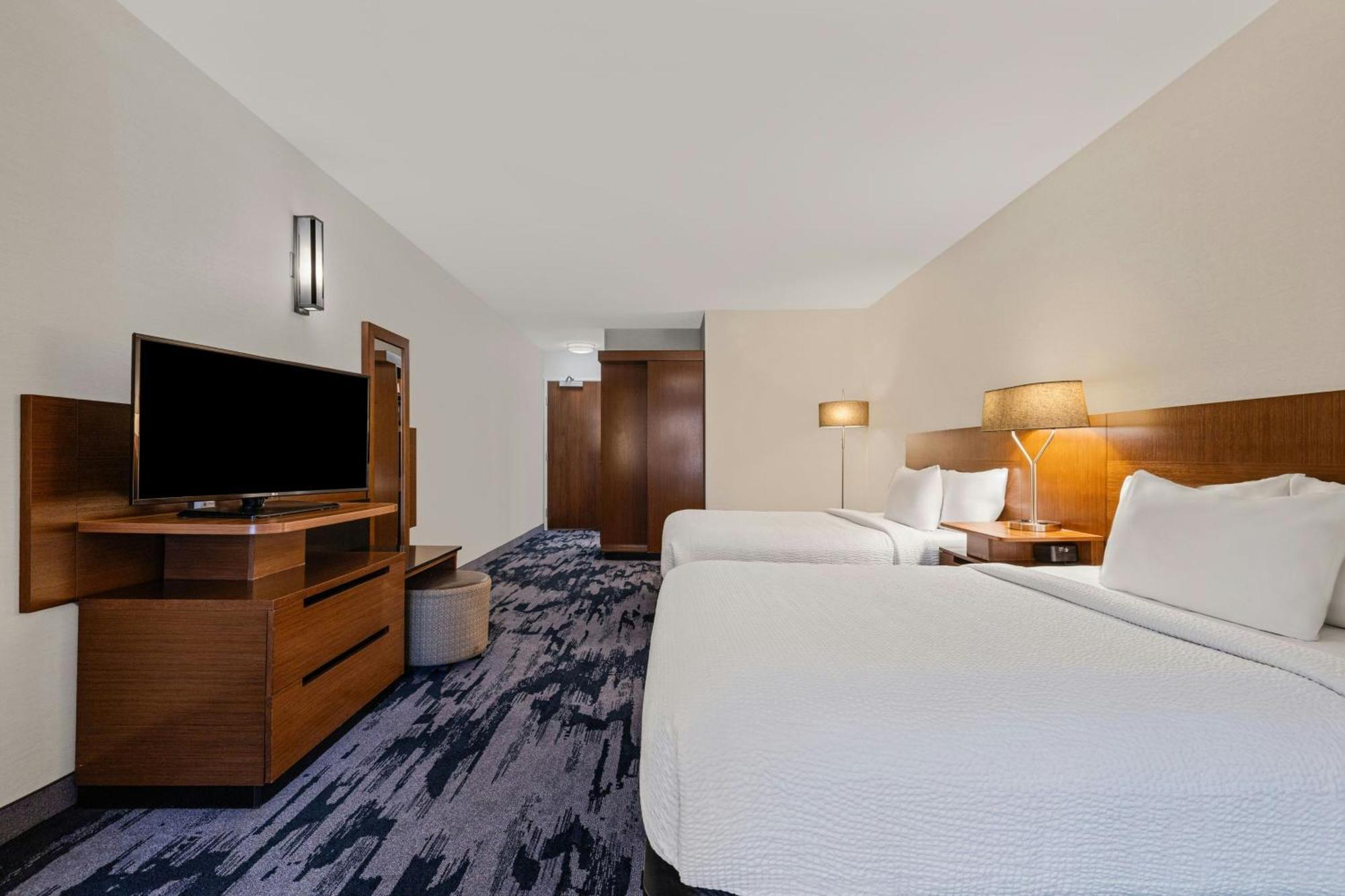 Hotel Fairfield & By Marriott Downtown-metrocenter