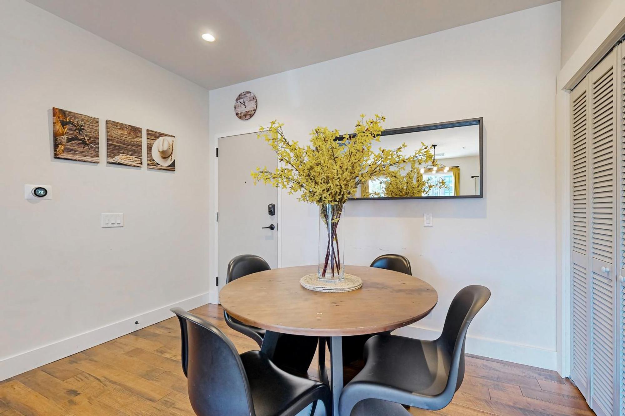 Apartment The 1865 #113 *