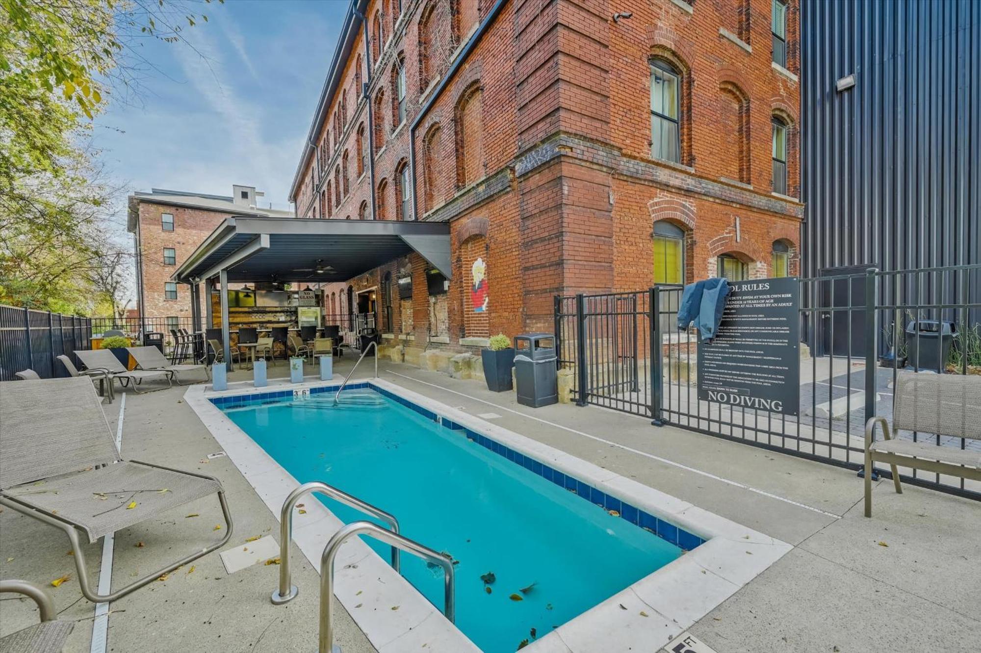Apartment Luxe Loft With Speakeasy Parking And 2 Mi To Broadway Nashville