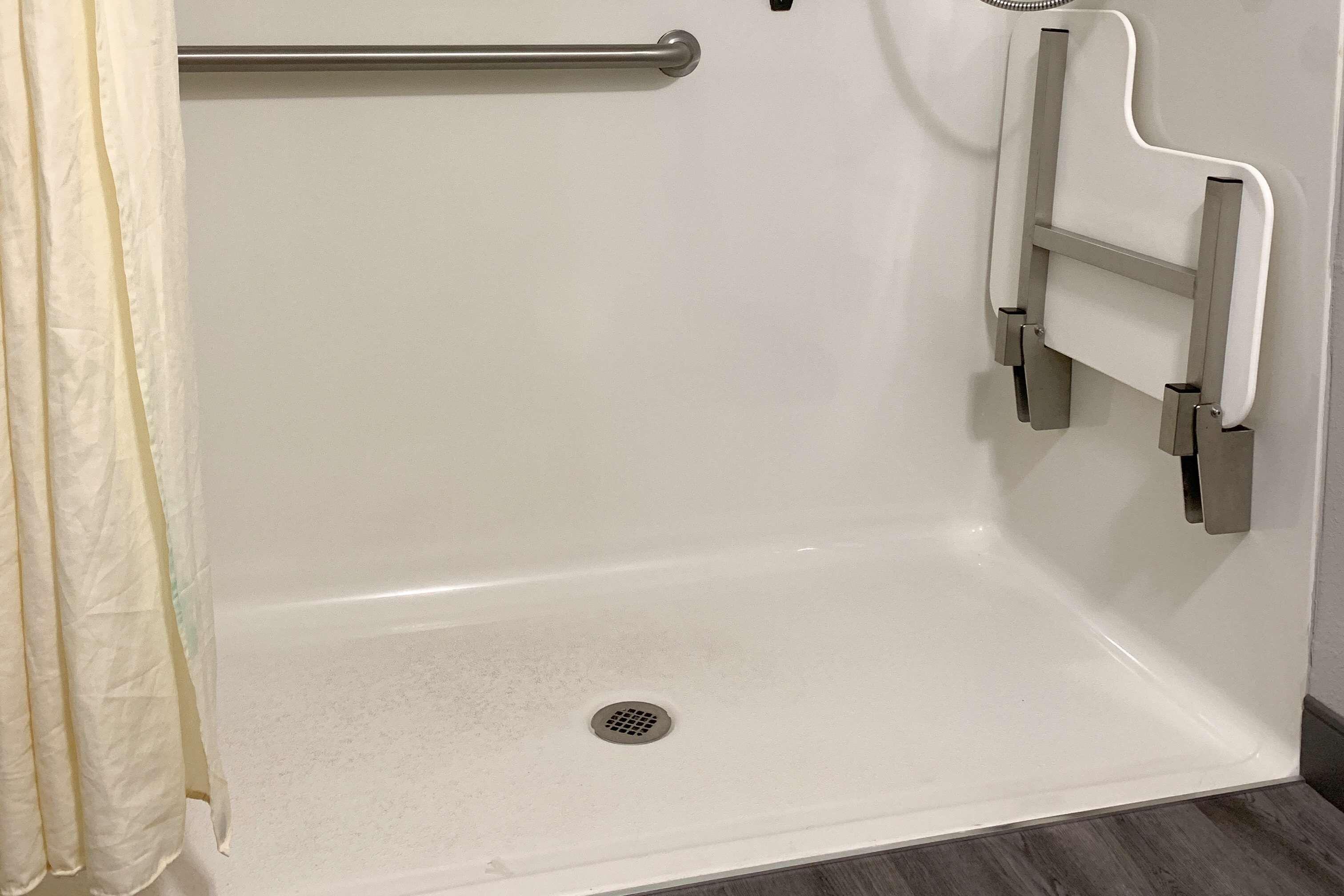 Knights - Downtown Hotel 2*