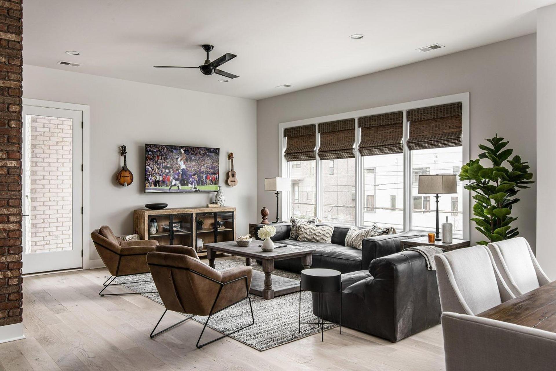 Edgehill Duo - 2 Townhomes - Mins Vanderbilt Holiday home