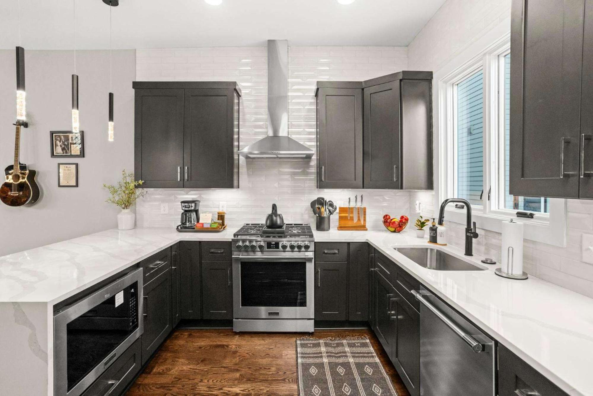 Luxury House In With Rooftop Deck Holiday home