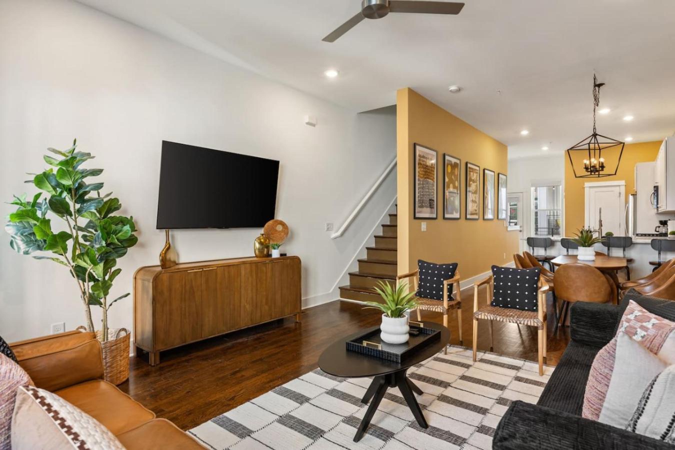 Private Rooftop Near Vanderbilt Only 2 Miles From Downtown Holiday home