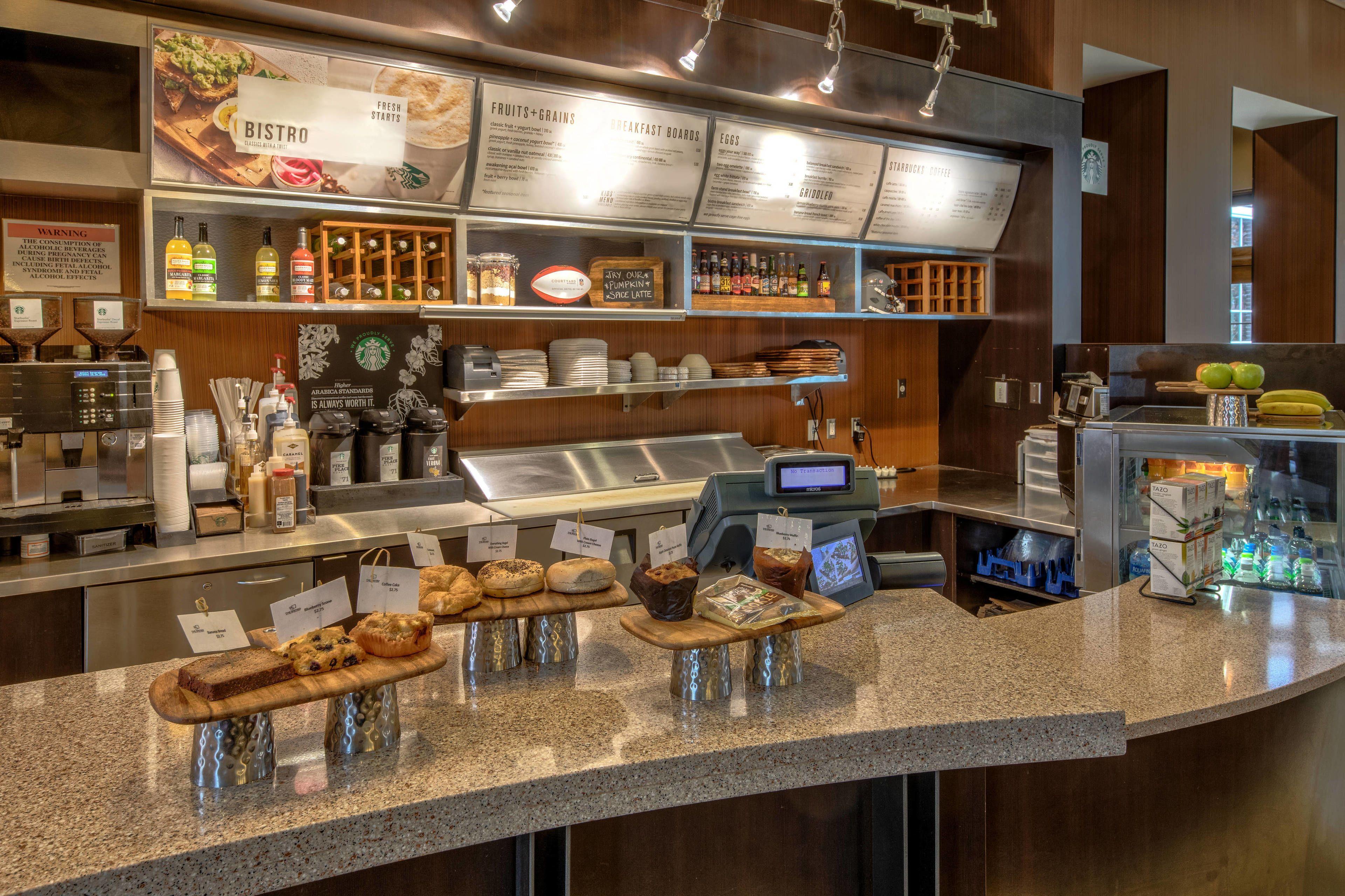 Hotel Courtyard By Marriott Hills