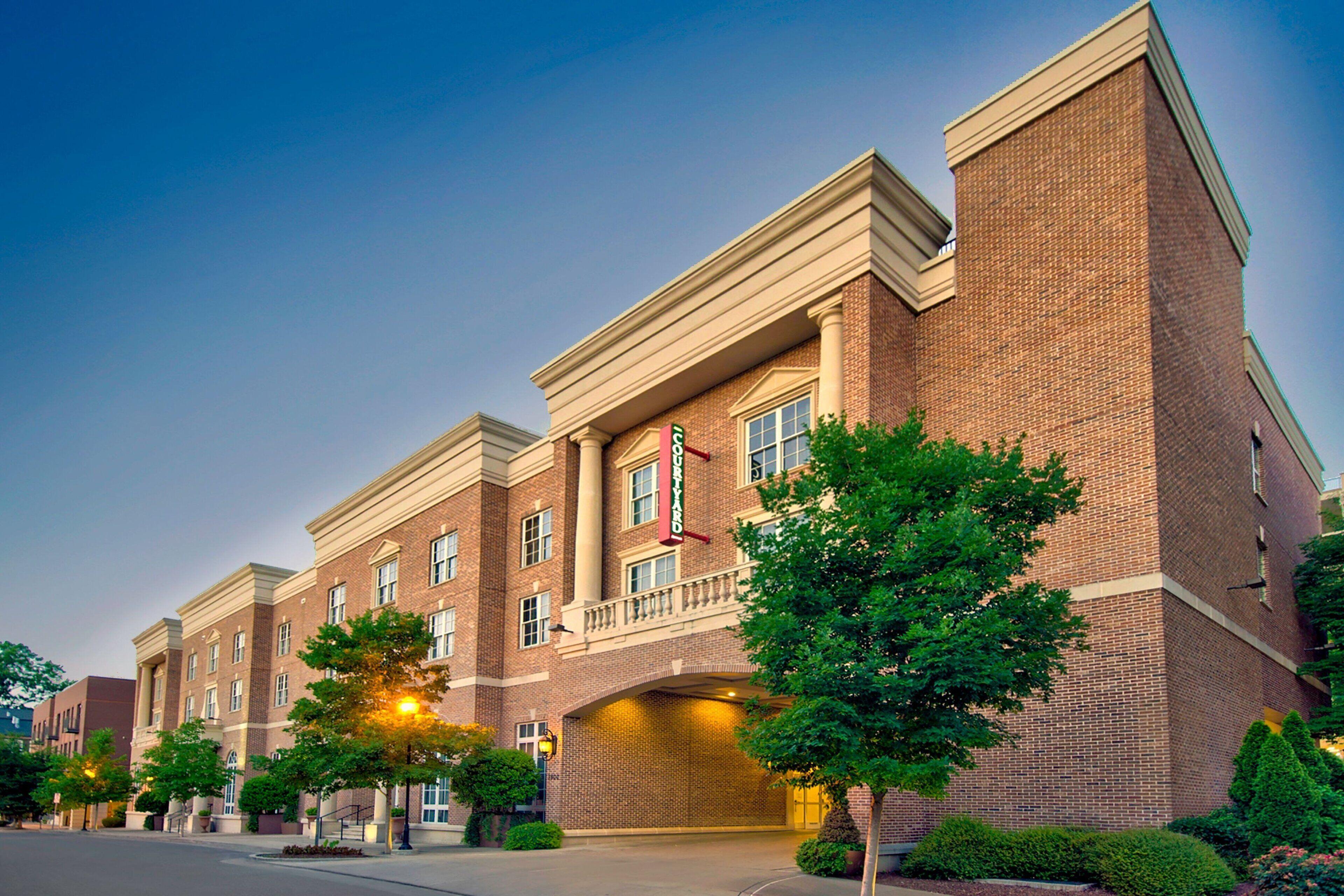 Hotel Courtyard By Marriott Hills Nashville
