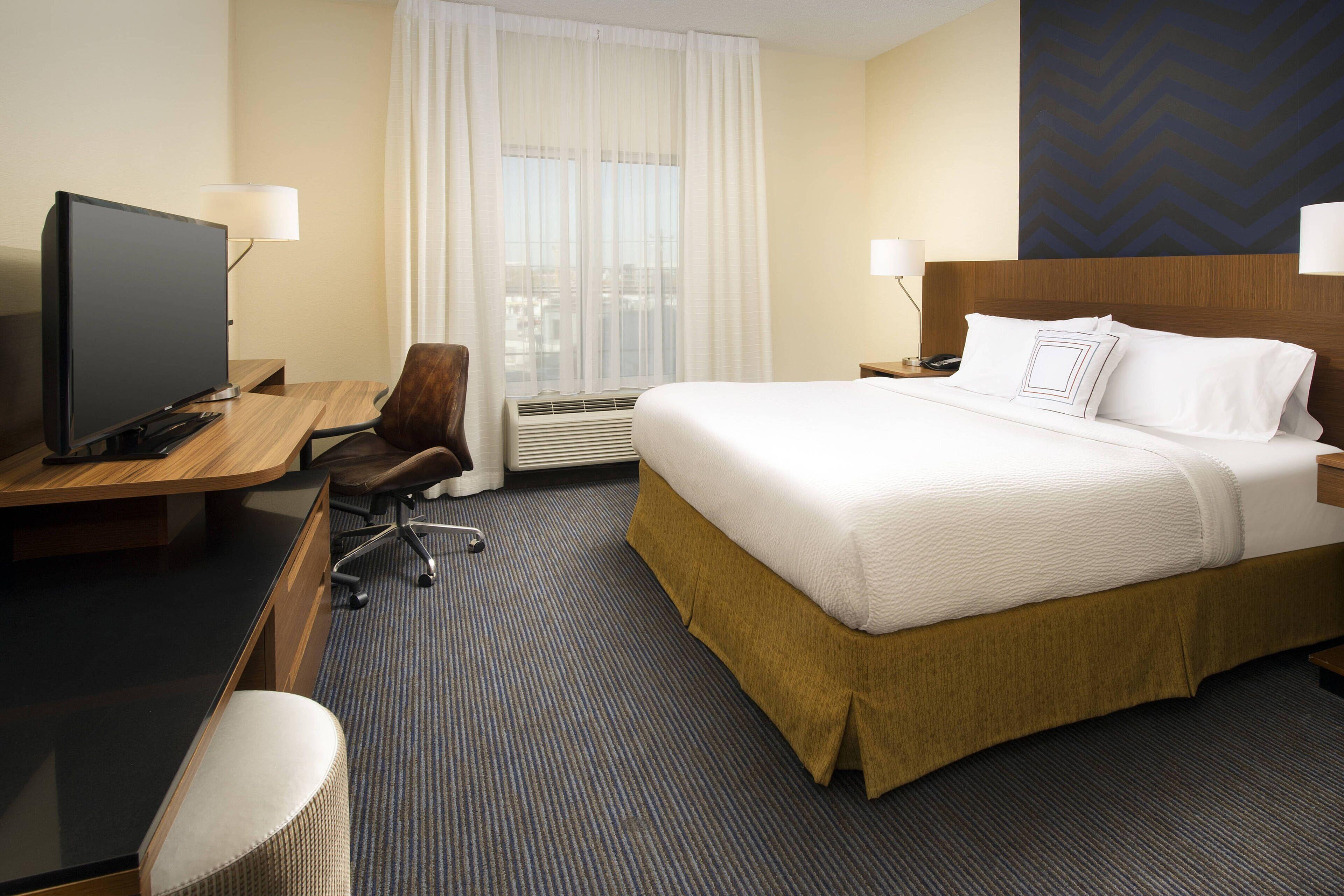 Fairfield And By Marriott Downtown/the Gulch Hotel