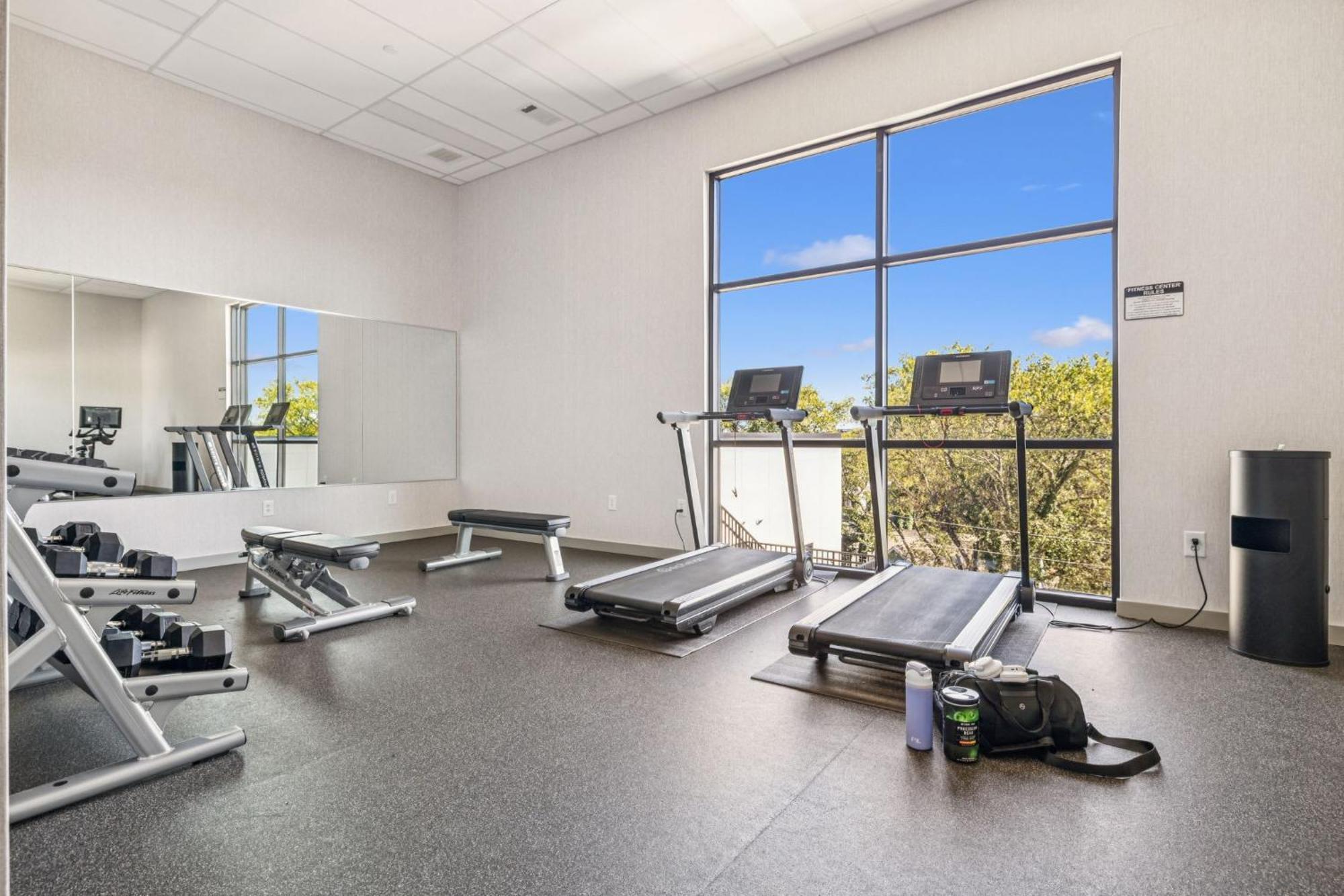 H&o On Music Row * Nashville