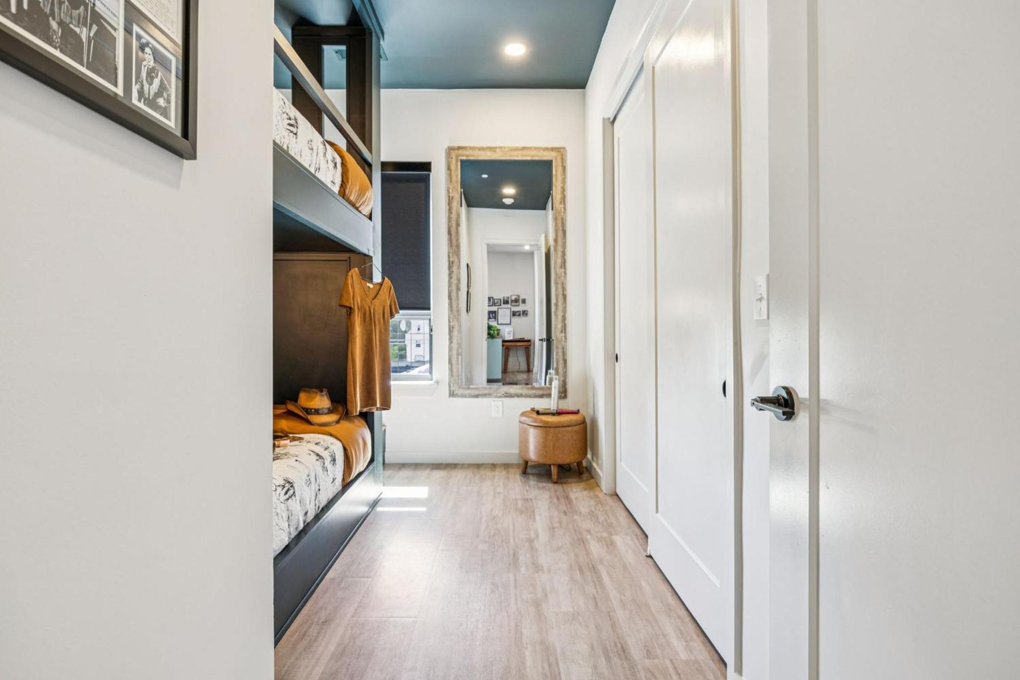 H&o On Music Row Nashville