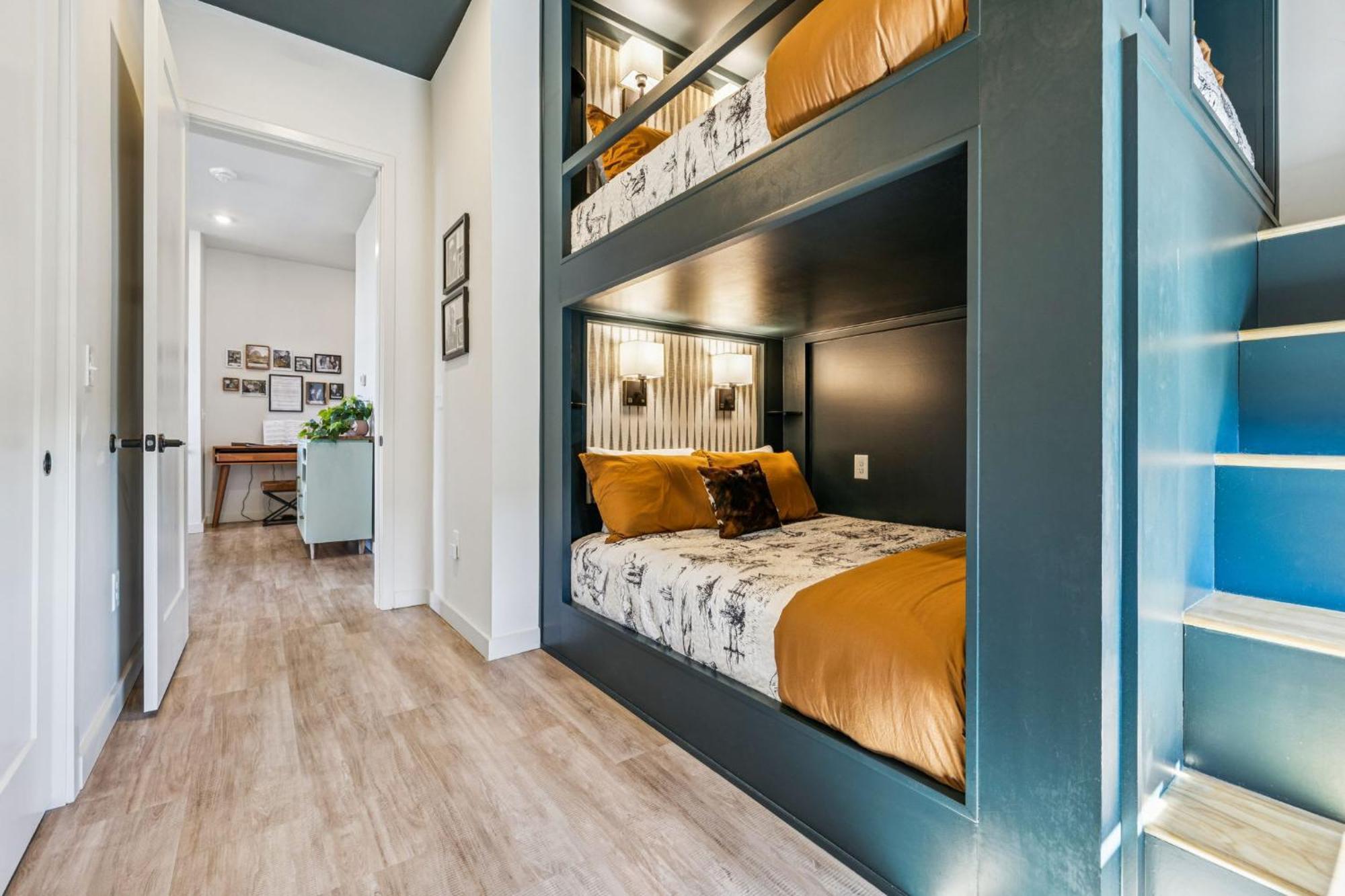 H&o On Music Row * Nashville