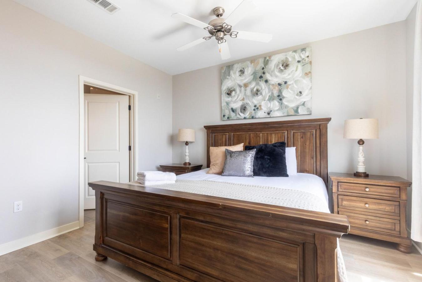 View 621 Holiday home *