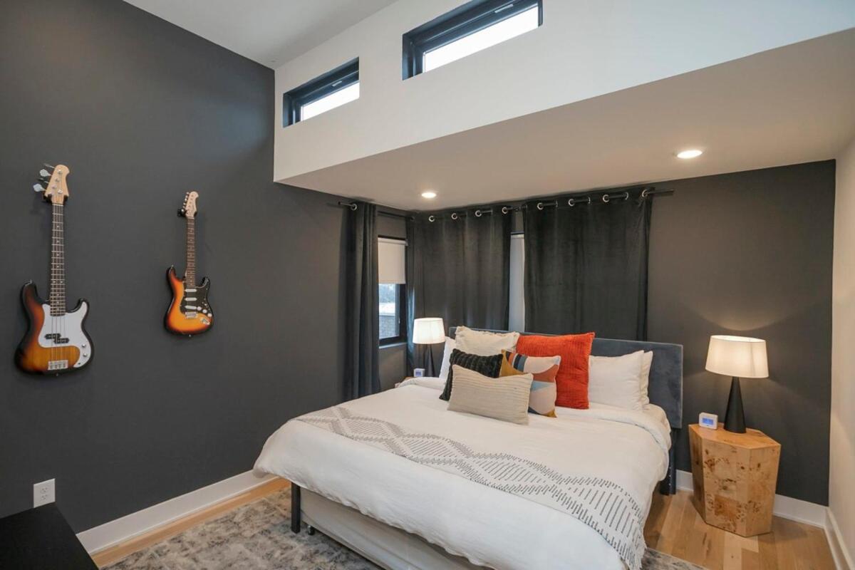 Holiday home 2 Homes With Rooftops & Views *