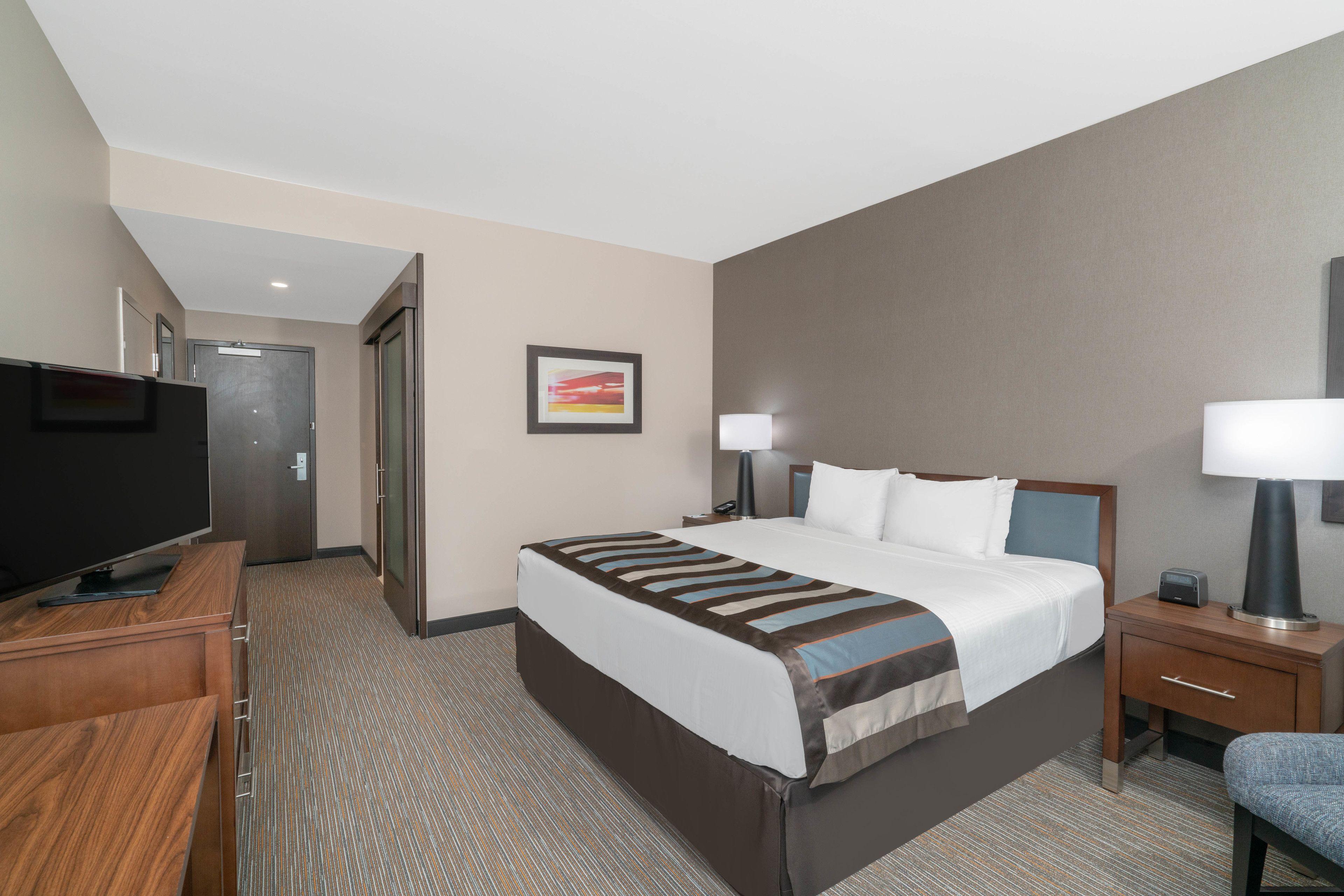 Hampton By Hilton Airport Century Place 3*