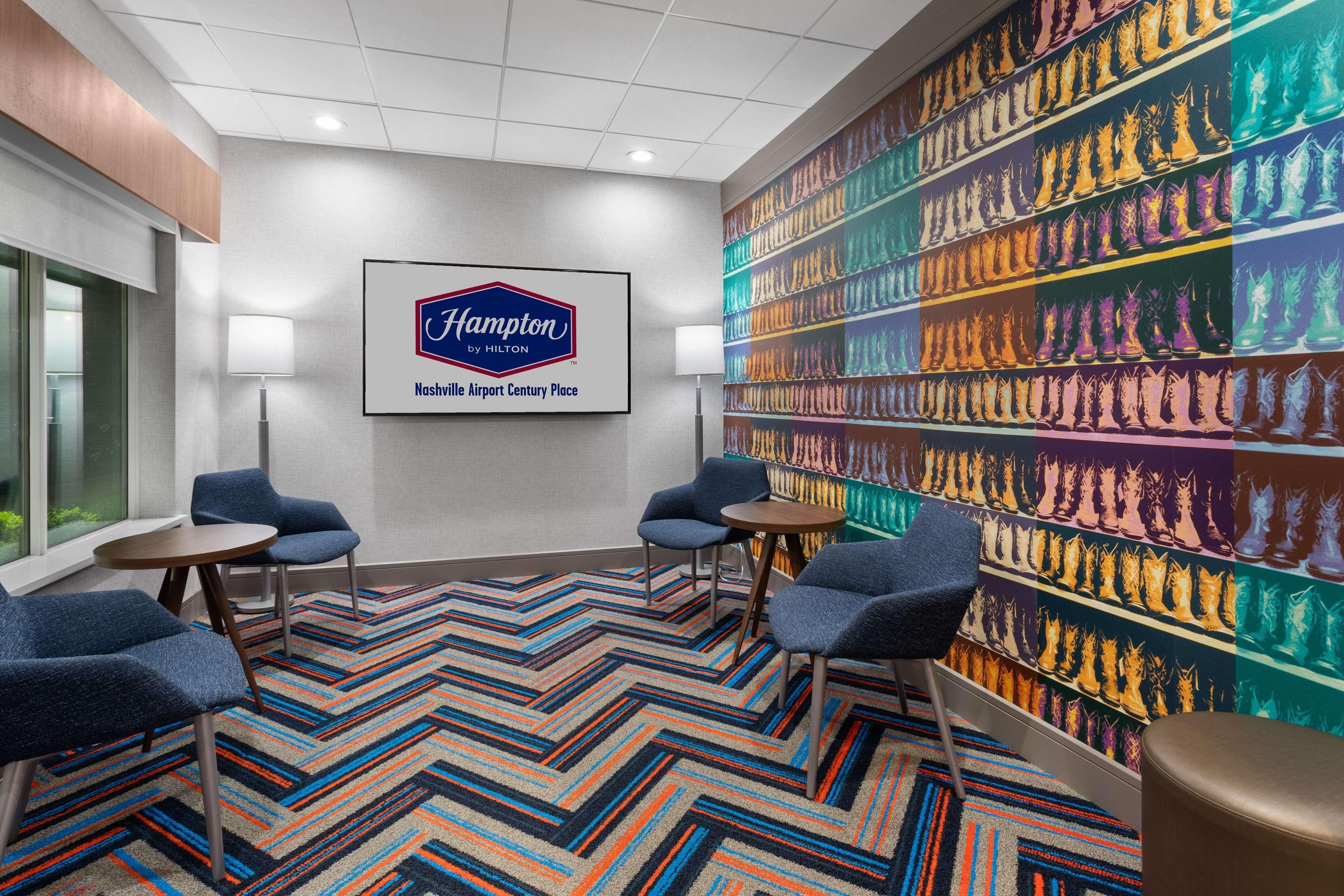 Hampton By Hilton Airport Century Place Nashville
