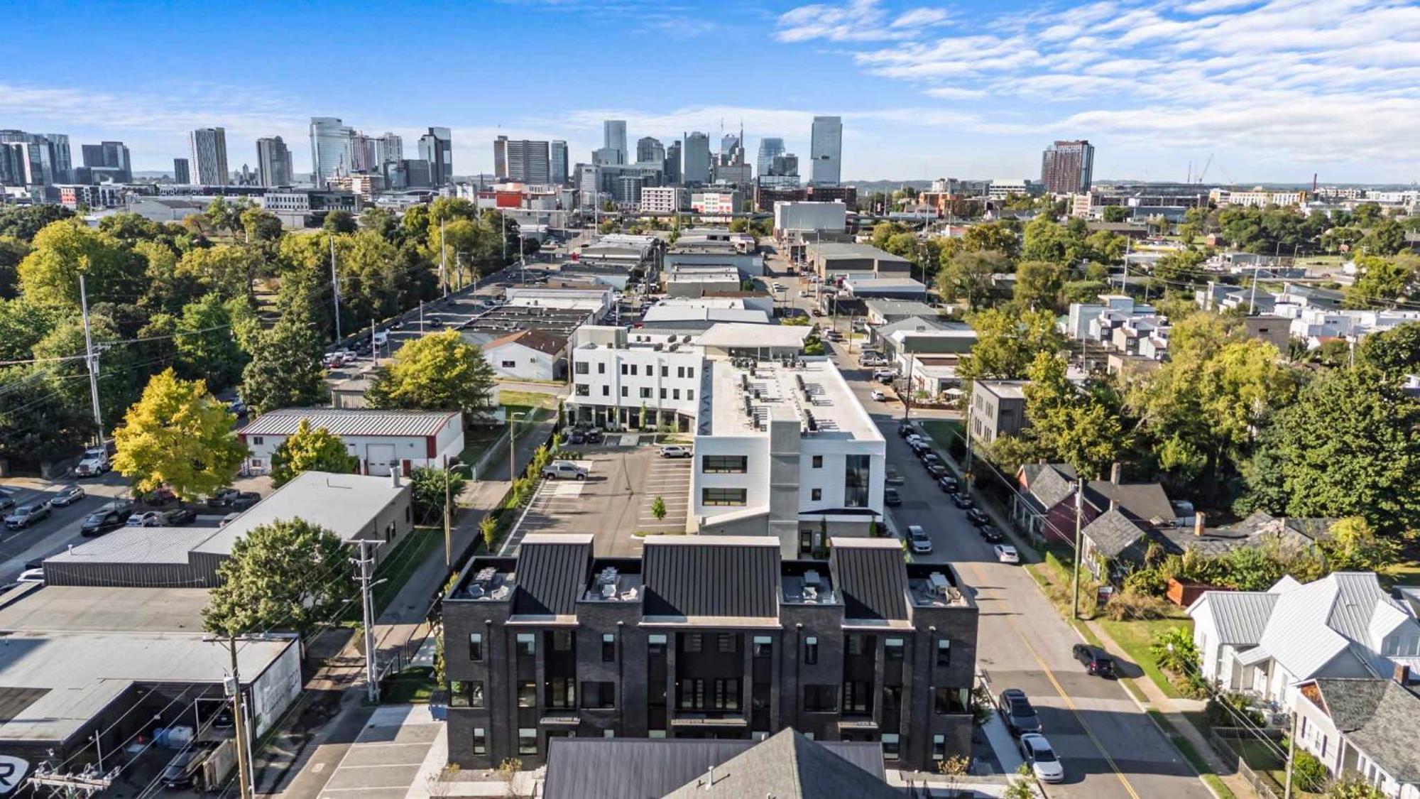 The Linden - Rooftop Views Refined Design New Holiday home